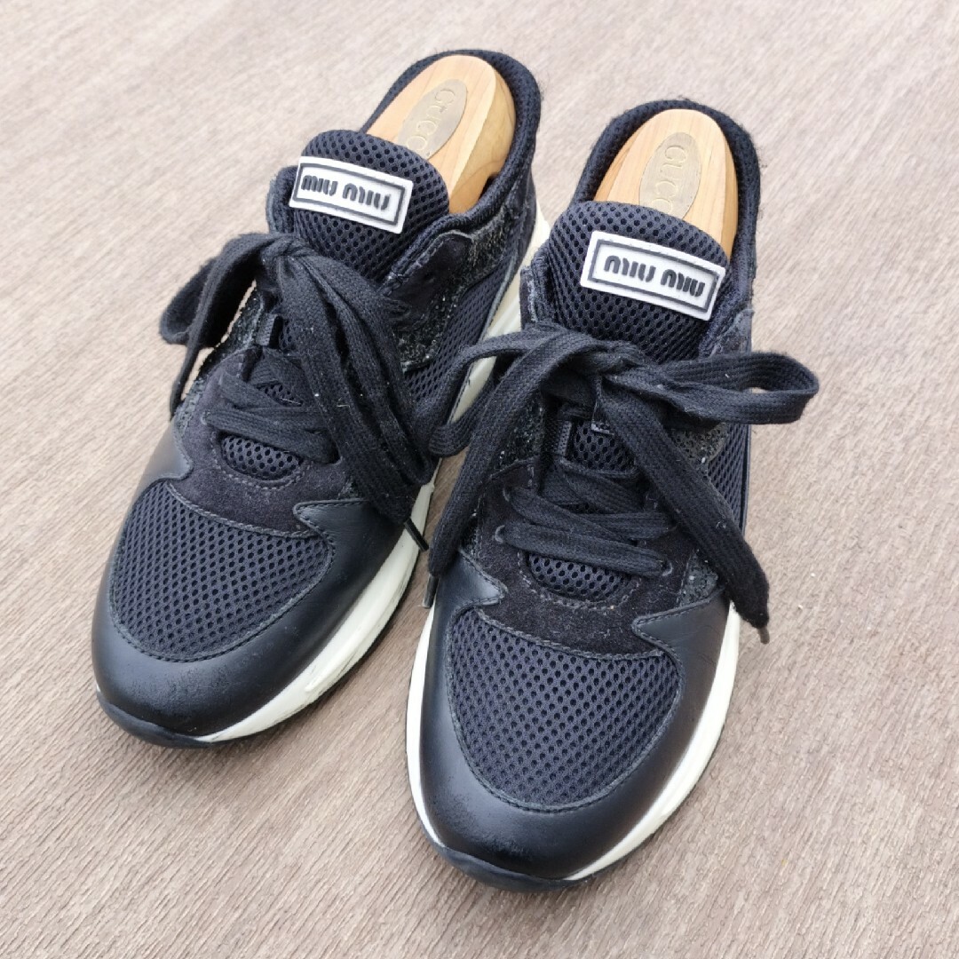 miumiu ミュウミュウ 厚底ダッドスニーカー ブラック ラメ miumiu ミュウミュウ 厚底ダッドスニーカー ブラック ラメ