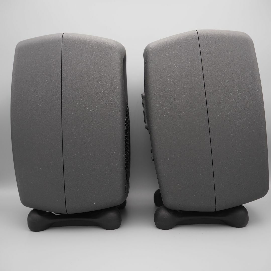 GENELEC 8020C アクティブスピーカー 2way ペア GENELEC 8020C アクティブスピーカー 2way ペア
