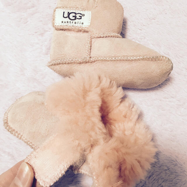 UGG(アグ)のアグ♡ベビームートン キッズ/ベビー/マタニティのベビー靴/シューズ(~14cm)(ブーツ)の商品写真