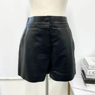 FENDI(ショートパンツ)のフリマアイテム一覧 FENDI(ショートパンツ)のフリマアイテム一覧