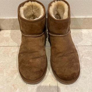 UGG AUSTRALIA - 【中古・美品】UGG アグ フラフィタ カーリー
