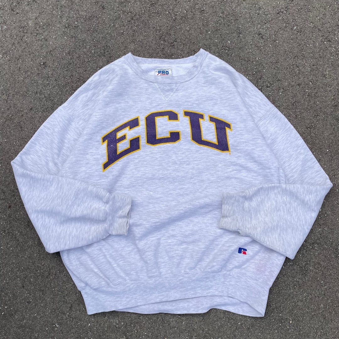 B 古着【Russellathletic】 90s USA製 前V スウェット | フリマアプリ ラクマ B 古着【Russellathletic】 90s USA製 前V スウェット | フリマアプリ ラクマ