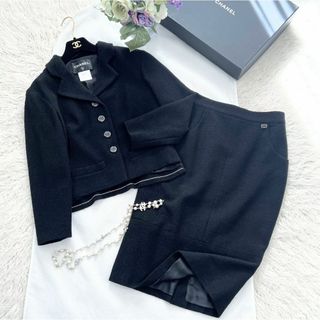CHANEL(スーツ ・ ブラック/黒色系)のフリマアイテム一覧 CHANEL(スーツ ・ ブラック/黒色系)のフリマアイテム一覧