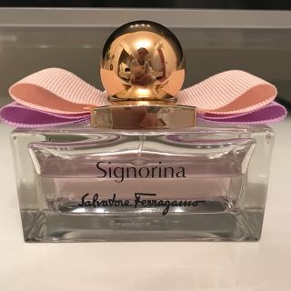 サルヴァトーレフェラガモ(Salvatore Ferragamo)のはやを様専用  フェラガモ Signorina オーデトワレ(香水(女性用))