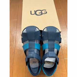 UGG - アグ UGG 【大人もOK】キッズ サンダル アリサ スライド UGG - アグ UGG 【大人もOK】キッズ サンダル アリサ スライド
