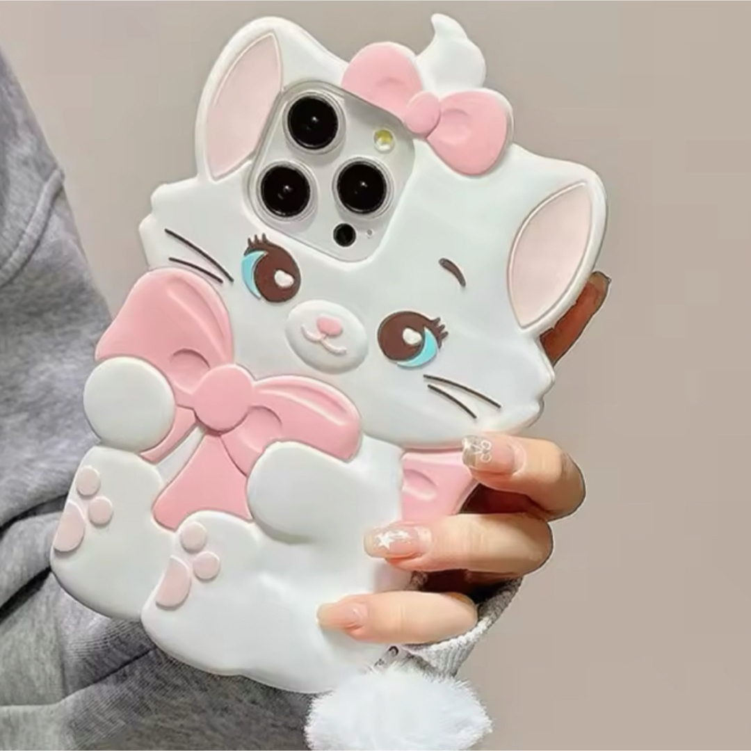 マリーちゃん iPhoneケース ディズニー 白 かわいい スマホ/家電/カメラのスマホアクセサリー(iPhoneケース)の商品写真