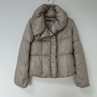 【BLACK by moussy】ブラックバイマウジー　ベージュ　ダウンジャケット　キルティング　防寒　クロップド丈　(ダウンジャケット)