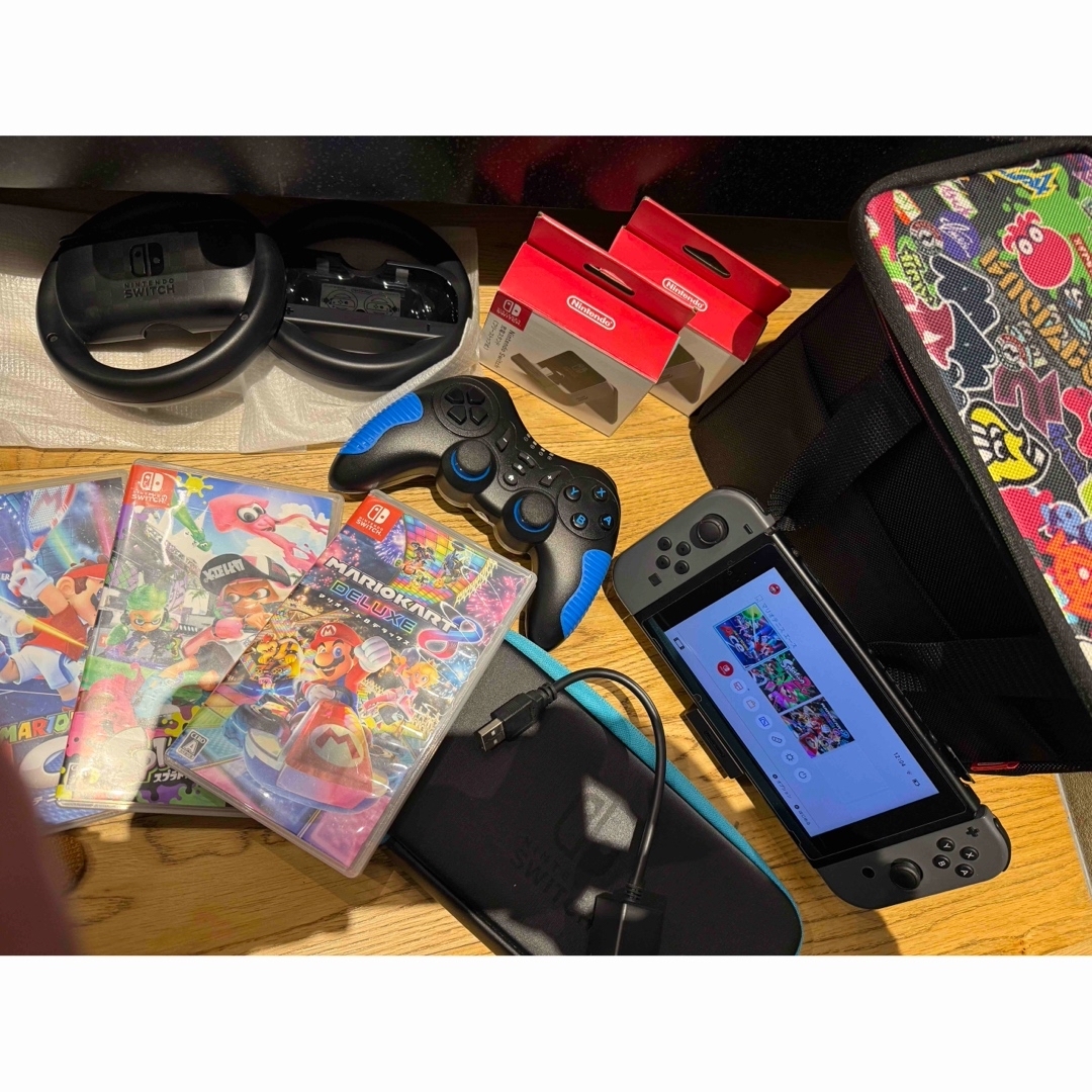 Nintendo Switch 付属品多数 スイッチソフト3本オマケ付 Nintendo Switch 付属品多数 スイッチソフト3本オマケ付
