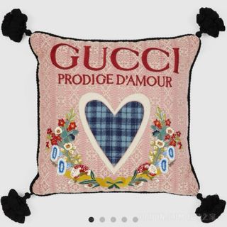 GUCCI - 【新品未使用】Gucci Prodige D'Amour クッションカバー GUCCI - 【新品未使用】Gucci Prodige D'Amour クッションカバー