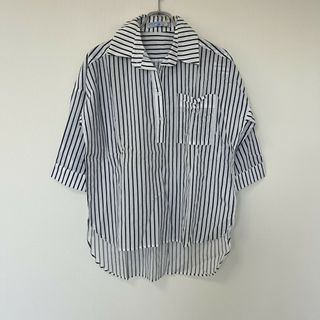 極美品　ホワイト系　0　半袖シャツ　ストライプ　カジュアル　ゆったり　レギュラーカラー(カットソー(半袖/袖なし))