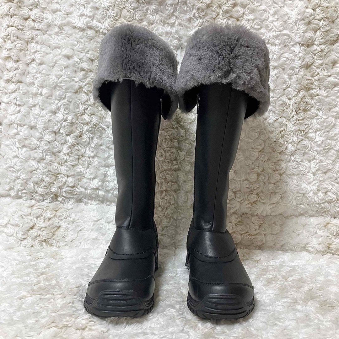 美品 UGG 防水 ロングムートンブーツ ブラック レザー 厚底 美品 UGG 防水 ロングムートンブーツ ブラック レザー 厚底