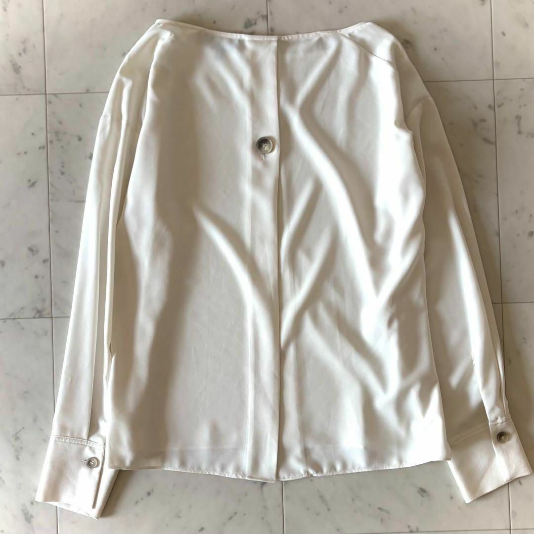 美品 Theory セオリー バックボタンブラウス 洗える ホワイト S 白 美品 Theory セオリー バックボタンブラウス 洗える ホワイト S 白