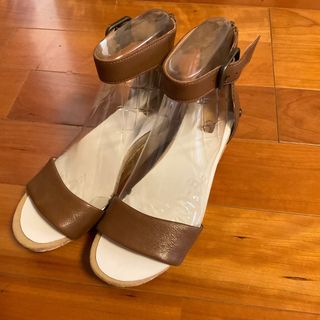 アグ(UGG)の【お値引き中】UGG  ウェッジソールサンダル(サンダル)
