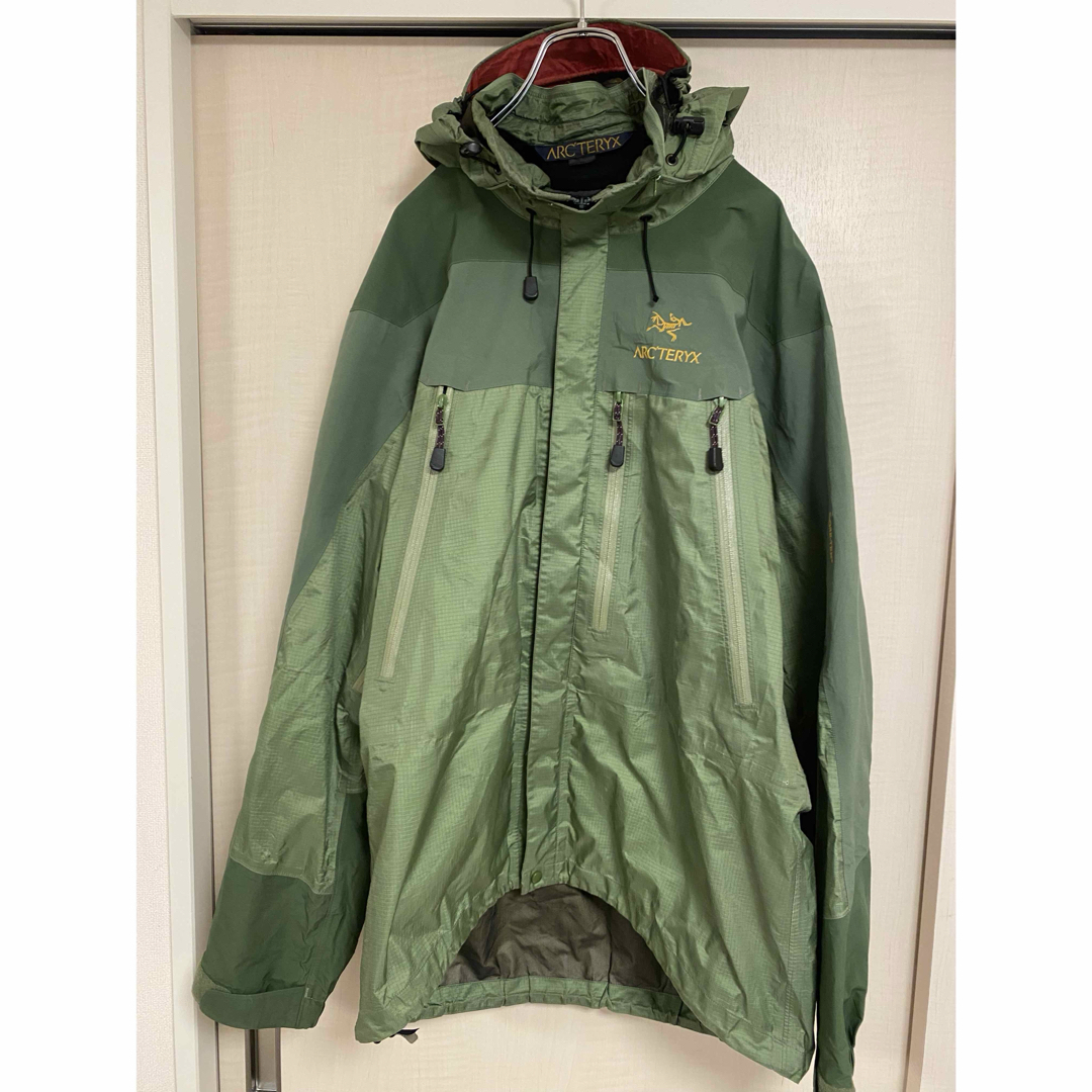 名作 絶版 金ロゴ 刺繍 Arcteryx Jacket アークテリクス 名作 絶版 金ロゴ 刺繍 Arcteryx Jacket アークテリクス