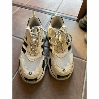 BALENCIAGA(スニーカー)のフリマアイテム一覧 BALENCIAGA(スニーカー)のフリマアイテム一覧