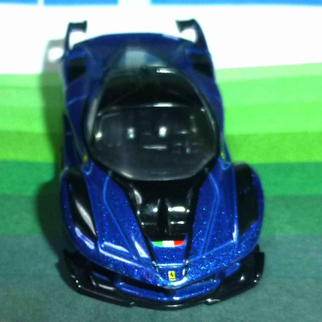 Takara Tomy(タカラトミー)の【トミカ】フェラーリ  FXX K (紺色メタリック) エンタメ/ホビーのおもちゃ/ぬいぐるみ(ミニカー)の商品写真