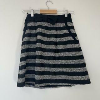 【INDIVI】インディヴィ　ブラック系　36　スカート　ボーダー　カジュアル　ボトムス　フレア(その他)