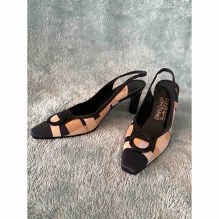 Salvatore Ferragamo(ミュール)のフリマアイテム一覧 Salvatore Ferragamo(ミュール)のフリマアイテム一覧