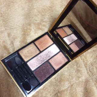 イヴサンローランボーテ(Yves Saint Laurent Beaute)のイヴサンローラン アイシャドー YSL(アイシャドウ)