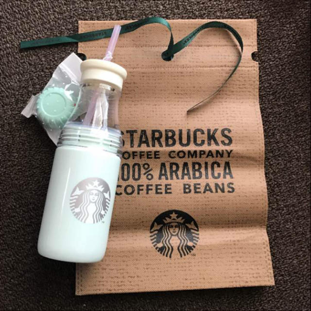 Starbucks Coffee(スターバックスコーヒー)の韓国 スタバ バレンタイン限定 タンブラー インテリア/住まい/日用品のキッチン/食器(タンブラー)の商品写真