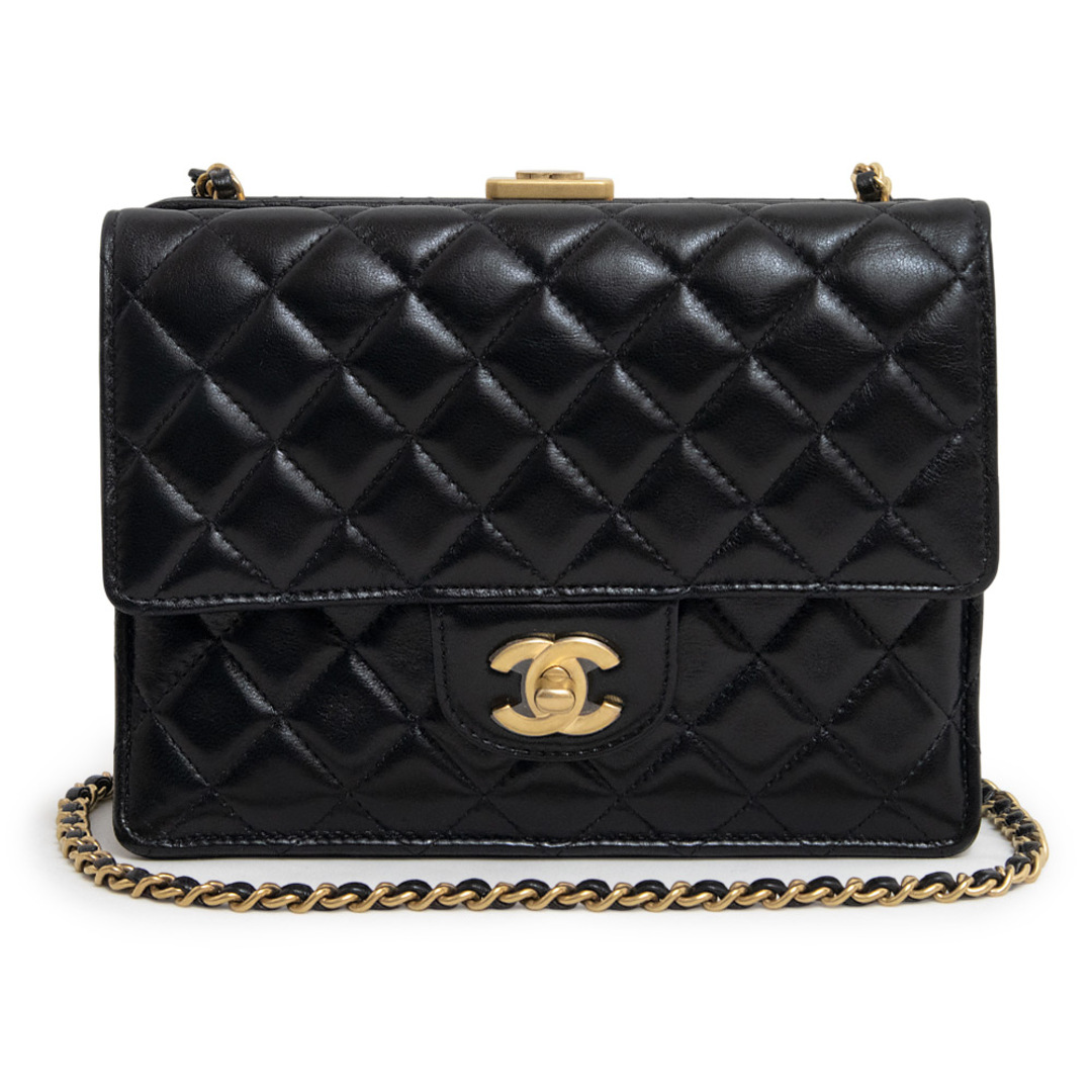 CHANEL - シャネル マトラッセ がま口 チェーン ショルダーバッグ ラムスキン レザー ブラック 黒 マットゴールド金具 CHANEL（未使用　展示品）