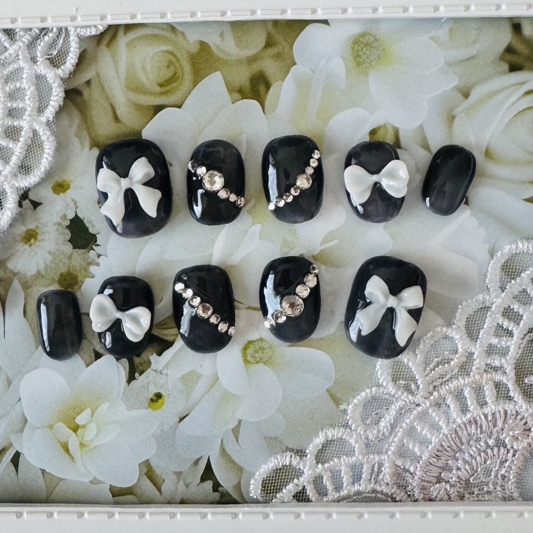 ♡︎シアーブラックネイル♡︎ ハンドメイドのアクセサリー(ネイルチップ)の商品写真