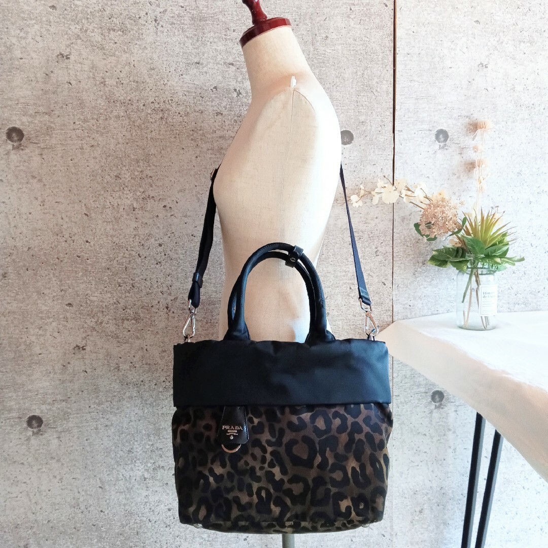 PRADA - 美品 プラダ レオパード ナイロン 2way ショルダー PRADA - 美品 プラダ レオパード ナイロン 2way ショルダー