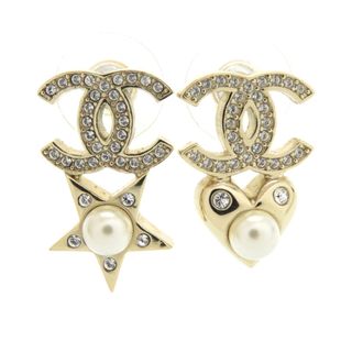 CHANEL(パール ・ ピアス)のフリマアイテム一覧 CHANEL(パール ・ ピアス)のフリマアイテム一覧