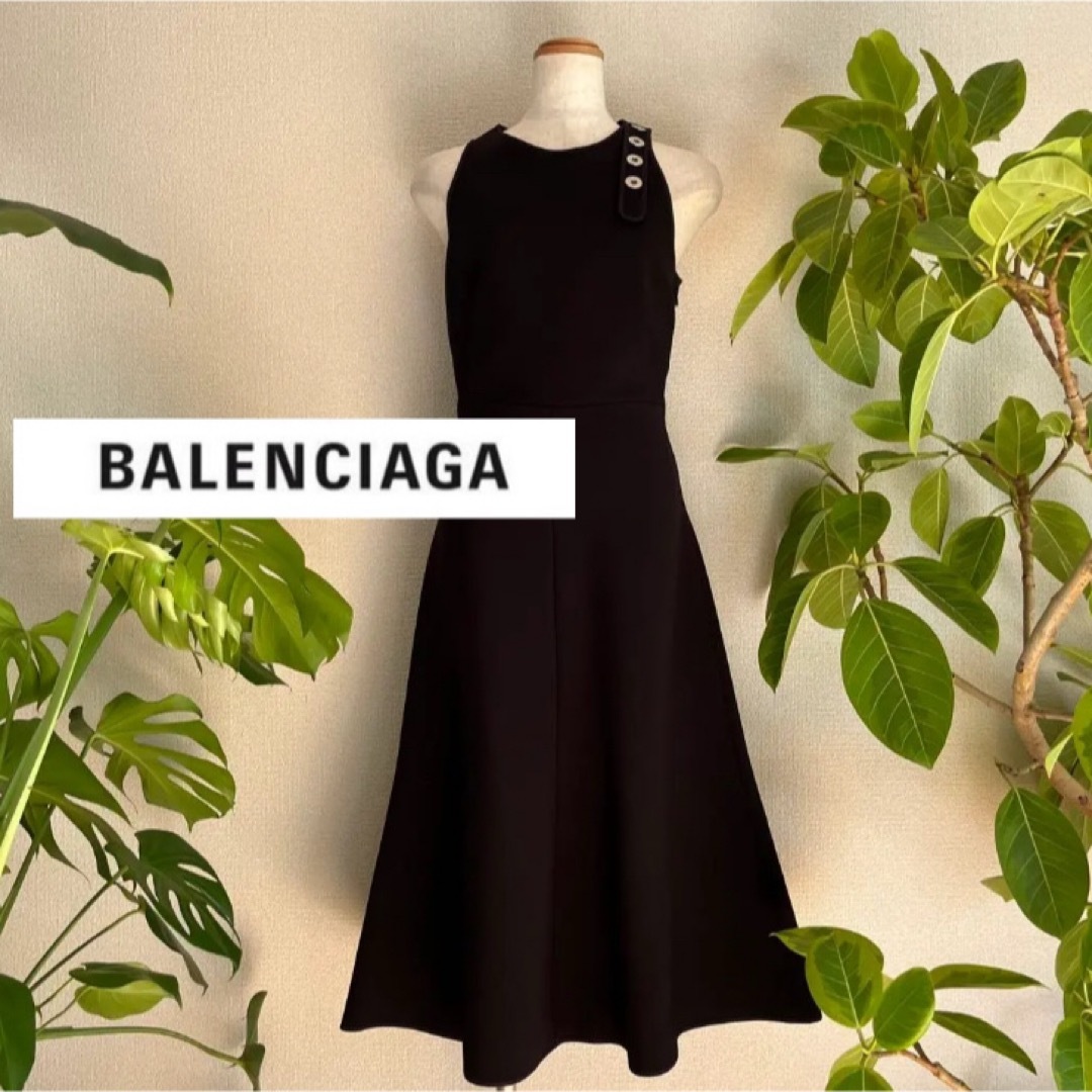BALENCIAGA - BALENCIAGA ブラックワンピース ノンスリーブ BALENCIAGA - BALENCIAGA ブラックワンピース ノンスリーブ