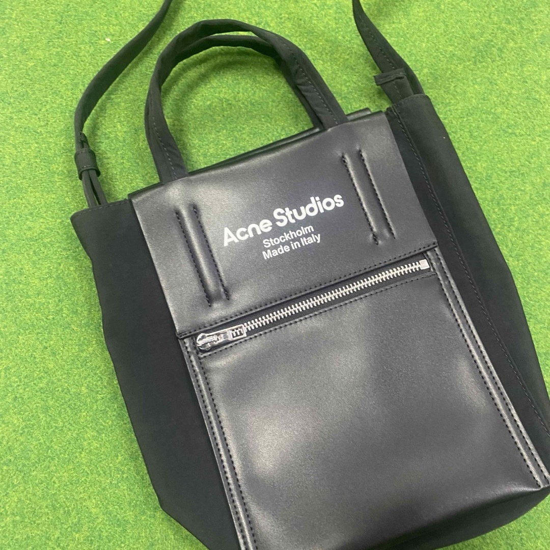 Acne Studios - 新品未使用 Acne Studios 黒 ベイカーアウト Acne Studios - 新品未使用 Acne Studios 黒 ベイカーアウト