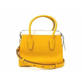 TOD'S(バッグ ・ イエロー/黄色系)のフリマアイテム一覧 TOD'S(バッグ ・ イエロー/黄色系)のフリマアイテム一覧