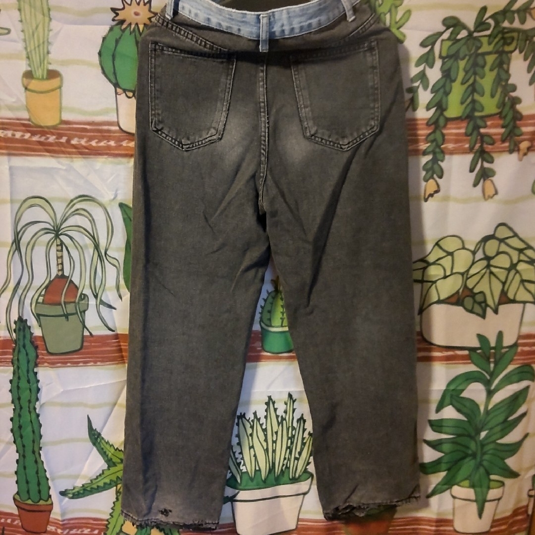 グレーデニムパンツ レディースのパンツ(デニム/ジーンズ)の商品写真
