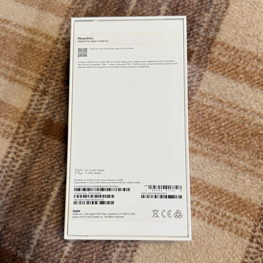 Apple(アップル)のiPhone 15 Pro 512GB ネイビー 米国モデル アップルケア付き スマホ/家電/カメラのスマートフォン/携帯電話(スマートフォン本体)の商品写真