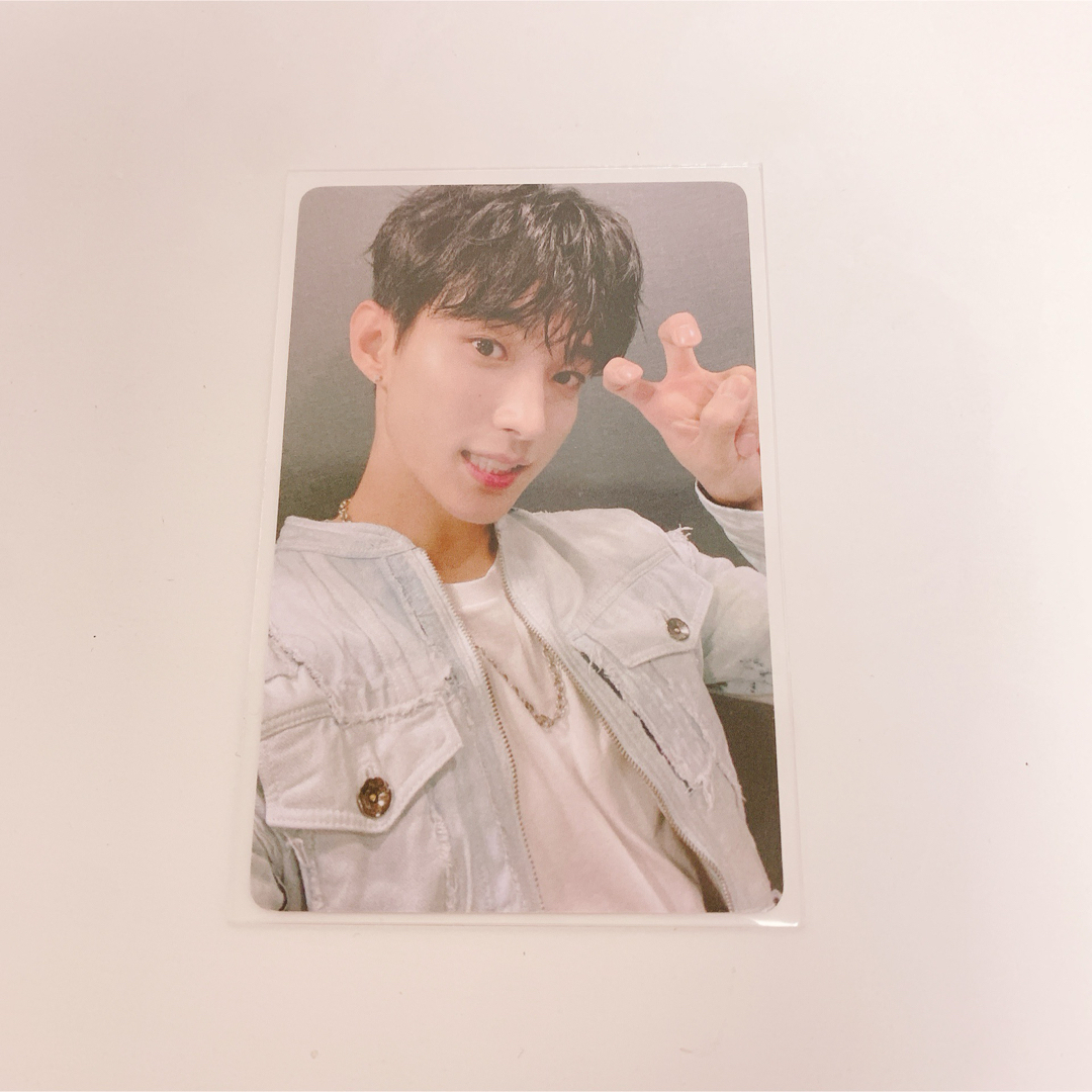 SEVENTEEN セブチ attacca ドギョム 中国 一直娯 トレカ E SEVENTEEN セブチ attacca ドギョム 中国 一直娯 トレカ E