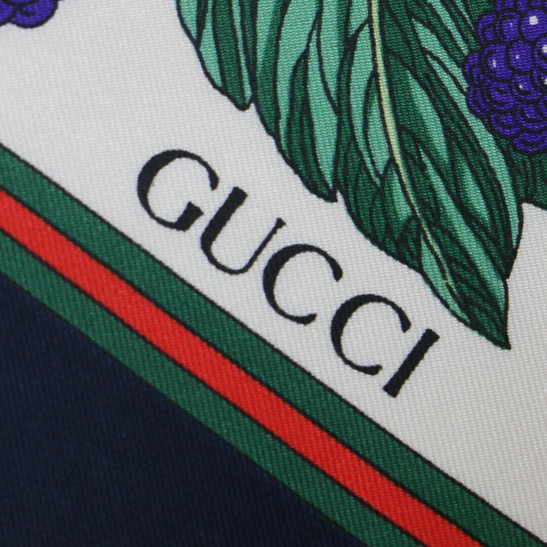 GUCCI グッチ フローラル シルク スカーフ / 大判 花柄 GUCCI グッチ フローラル シルク スカーフ / 大判 花柄