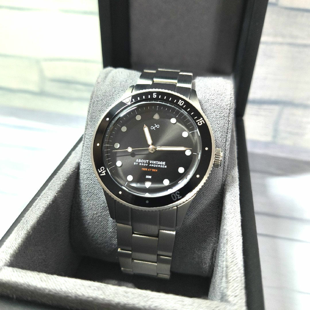 極美品 ABOUT VINTAGE アナログ腕時計 完売品 ブラックの通販 by 極美品 ABOUT VINTAGE アナログ腕時計 完売品 ブラックの通販 by