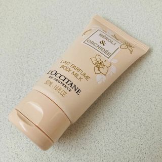 ロクシタン　ボディミルク　L'OCCITANE 乳液　50ml　ボディークリーム(ボディローション/ミルク)