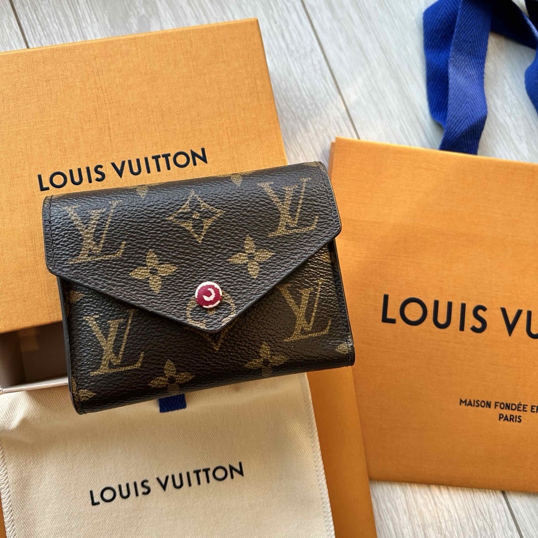 LOUIS VUITTON - LOUIS VUITTON ポルトフォイユ ヴィクトリーヌ フューシャ