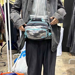 GAP - 00s Y2K ヴィンテージワンショルダーバッグ ボディ ギア GAP - 00s Y2K ヴィンテージワンショルダーバッグ ボディ ギア