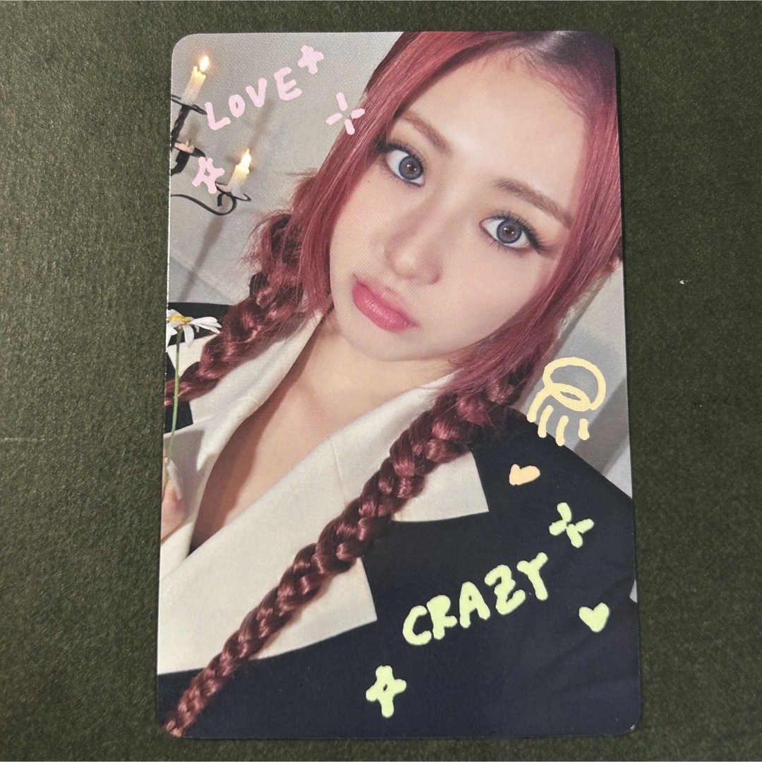 LE SSERAFIM - LE SSERAFIM✩CRAZY✩スペシャルレアカード LE SSERAFIM - LE SSERAFIM✩CRAZY✩スペシャルレアカード