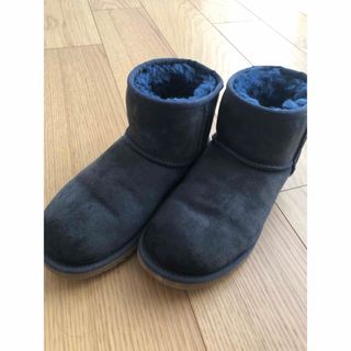 UGG(ブーツ ・ ブルー・ネイビー/青色系)のフリマアイテム一覧 UGG(ブーツ ・ ブルー・ネイビー/青色系)のフリマアイテム一覧