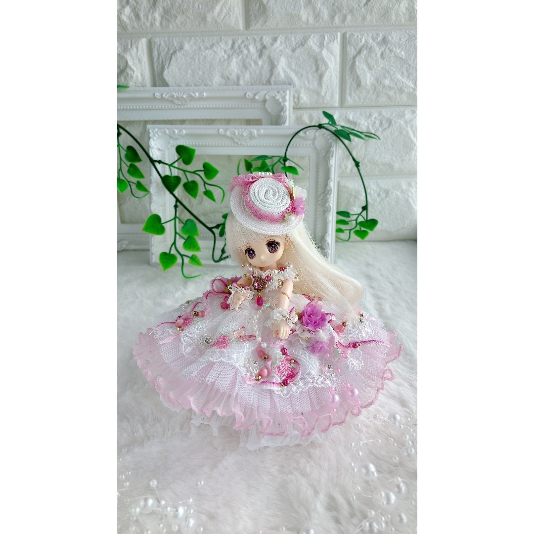 オビツ11 サイズ　ピンクの薔薇のドレスセット