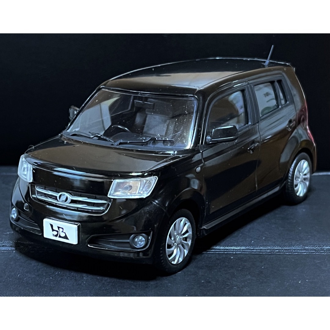 ホットセール 口コミ 1/24 カラーサンプルミニカー トヨタ bB 2代目 ブラックマイカ 乗用車