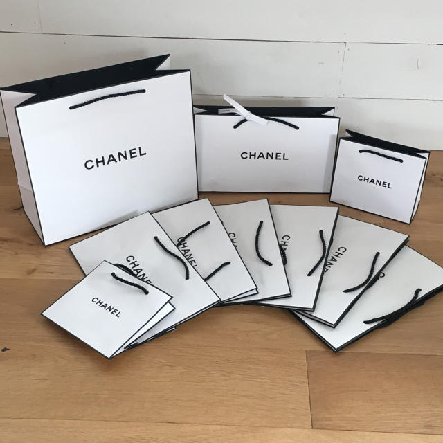 CHANEL(シャネル)のシャネル♡ショップ袋  １０枚セット レディースのバッグ(ショップ袋)の商品写真