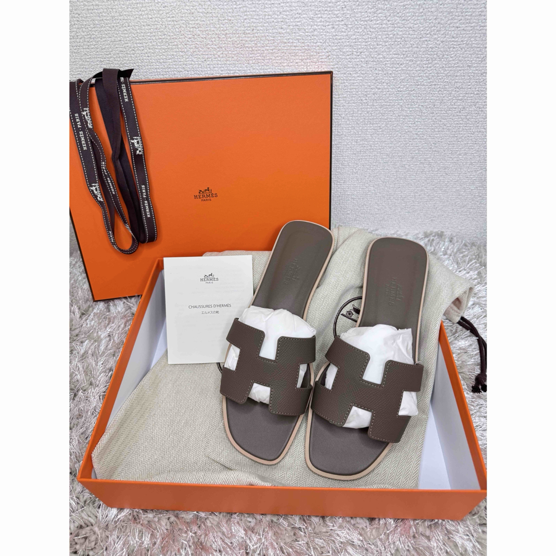HERMES - エルメス サンダル 《オラン》未使用新品☆エトゥープ HERMES - エルメス サンダル 《オラン》未使用新品☆エトゥープ