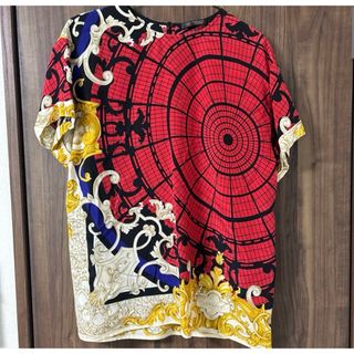 VERSACE(シルク ・ シャツ)のフリマアイテム一覧 VERSACE(シルク ・ シャツ)のフリマアイテム一覧