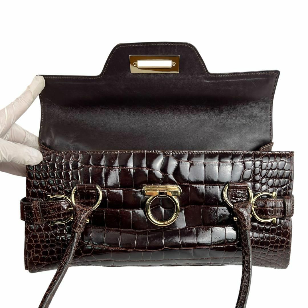 お歳暮 Salvatore Ferragamo 【極美品】サルヴァトーレフェラガモ - バッグ