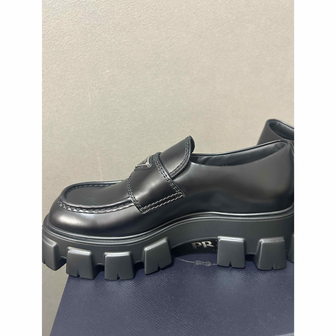 PRADA - 大幅値下げ!【新品・未使用】PRADA ブラックレザー PRADA - 大幅値下げ!【新品・未使用】PRADA ブラックレザー