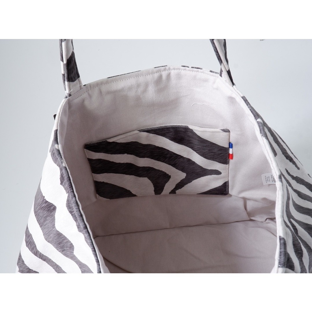 BAZAR ATELIER SABLONバザール アトリエ サブロン L'Appartement BAZAR ATELIER SABLONバザール アトリエ サブロン L'Appartement
