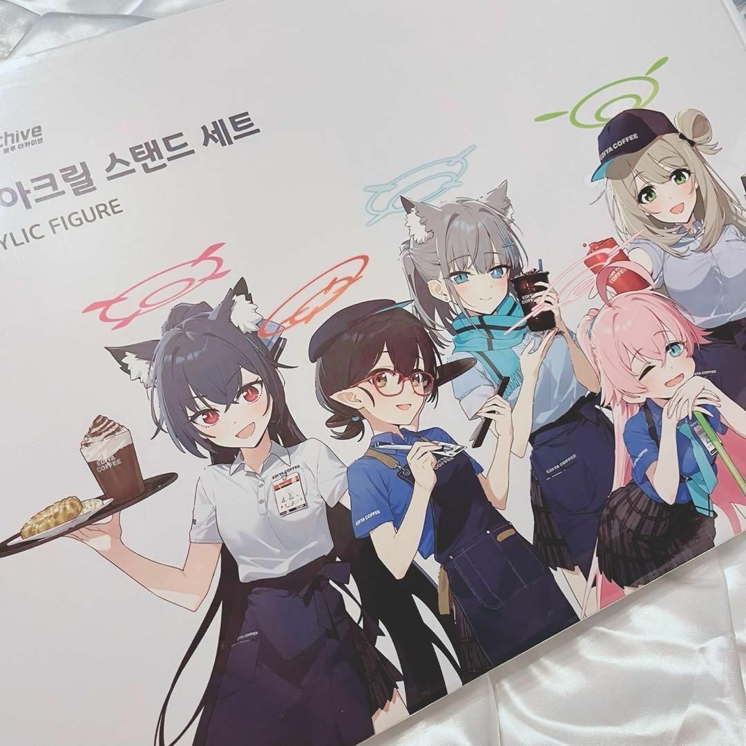 日本未発売韓国限定】公式アクスタ&カードセットブルー 日本未発売韓国限定】公式アクスタ&カードセットブルー